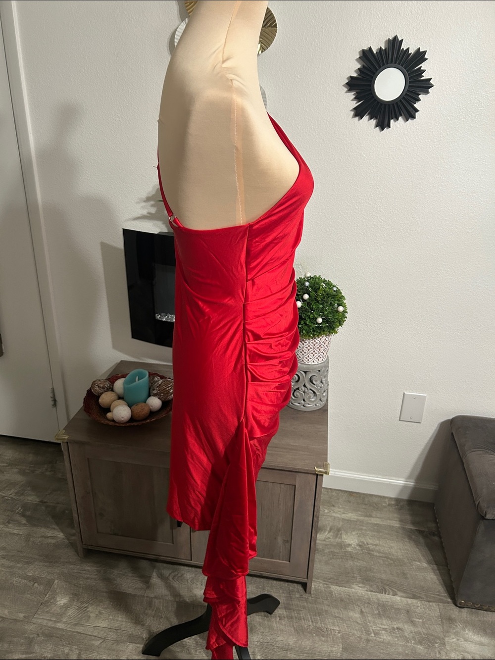 One-Shoulder Red Ruched Cocktail Dress - Picture 4 of 6